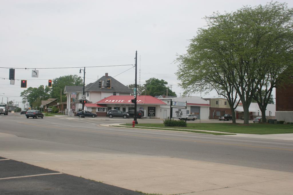 Fountain Inn Van Wert Buitenkant foto